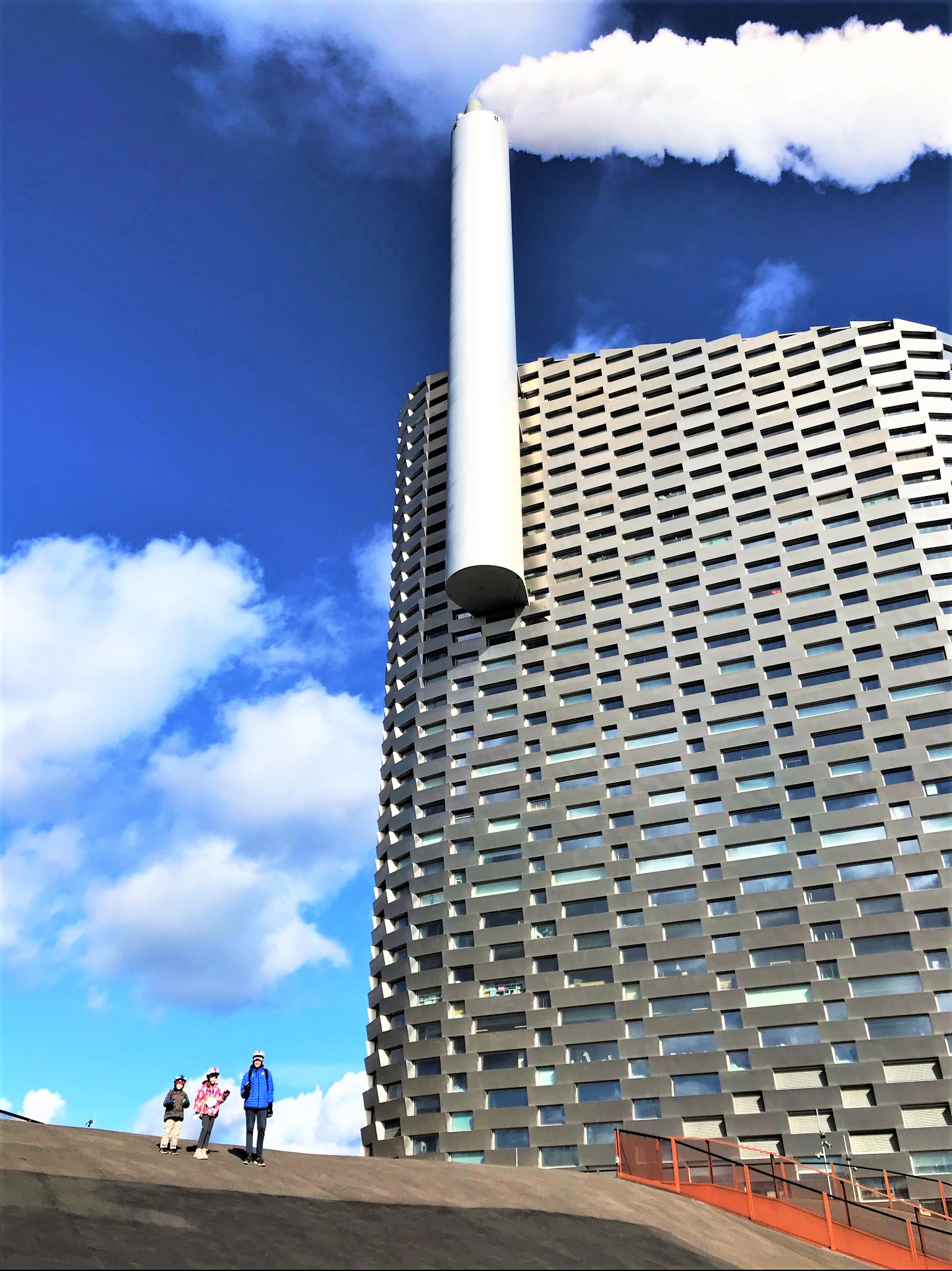 Au pied de Copenhill, l'incinérateur de Copenhague