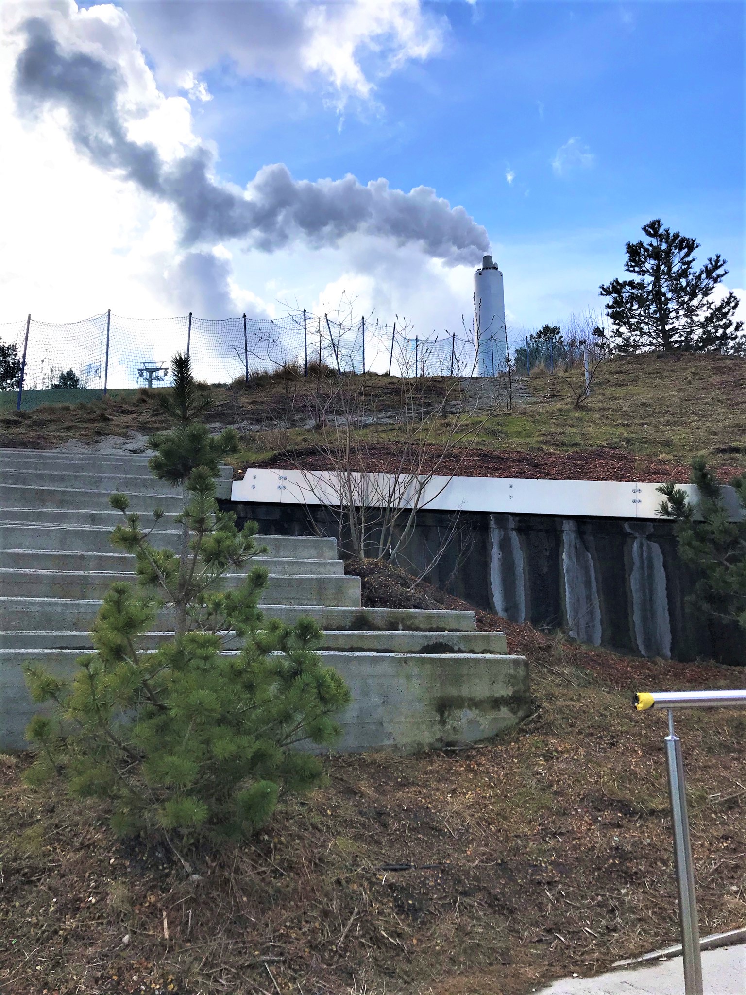 Copenhill, le long de la piste de ski